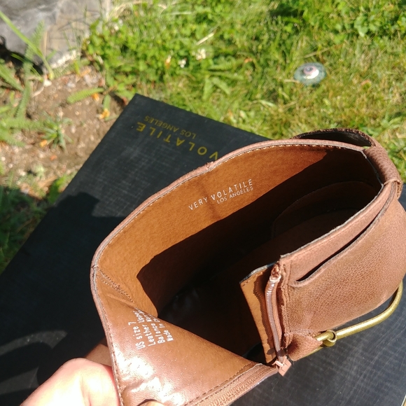 COPY - Very Volatile Brown Ankle Booties size 7 - Picture 8 of 10